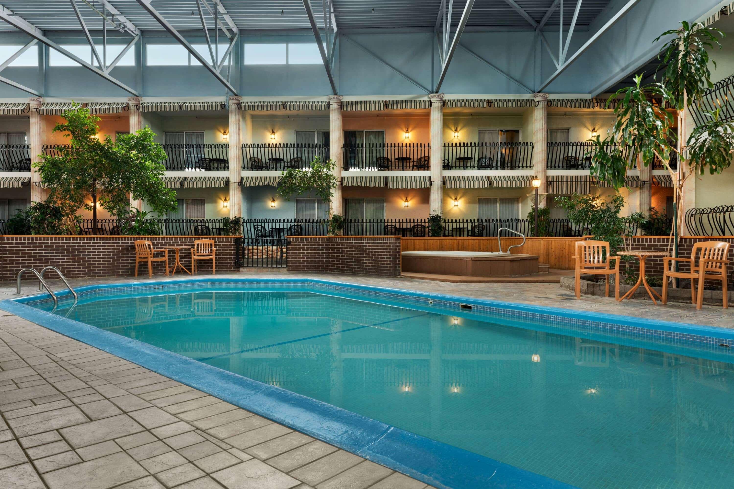Ramada By Wyndham Fredericton Hotell Exteriör bild